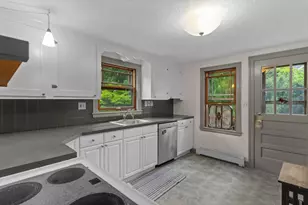 33 Spruce St, Shrewsbury, MA 01545 - Photo 9
