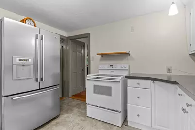 33 Spruce St, Shrewsbury, MA 01545 - Photo 11