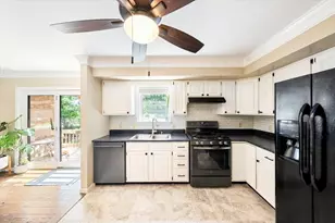 44 Middlesex Rd, Tyngsborough, MA 01879 - Photo 9
