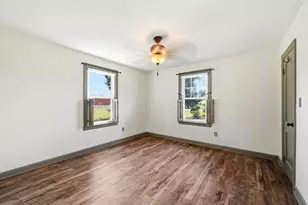 115 Poplar St, Agawam, MA 01030 - Photo 11