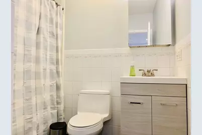 12 Regent St #1R, Cambridge, MA 02140 - Photo 3