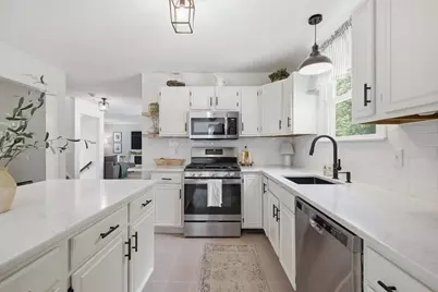 16 Fairview Farm Rd, Haverhill, MA 01832 - Photo 9