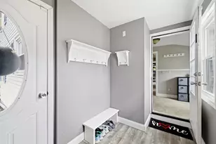 37 Valentine St, Agawam, MA 01001 - Photo 5