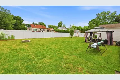37 Valentine St, Agawam, MA 01001 - Photo 31