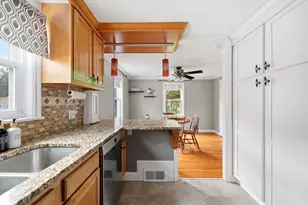 37 Valentine St, Agawam, MA 01001 - Photo 15