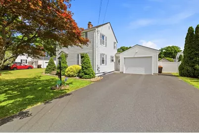 37 Valentine St, Agawam, MA 01001 - Photo 3