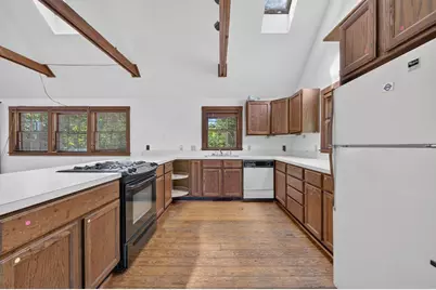 21 Mattarest Ln, Dartmouth, MA 02748 - Photo 17