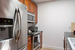 65 Chelsea St, Boston, MA 02129 - Photo 15