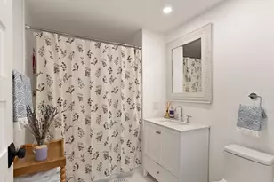 65 Chelsea St, Boston, MA 02129 - Photo 13
