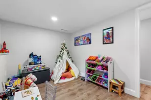 8 Governor Fuller Rd, Billerica, MA 01821 - Photo 23