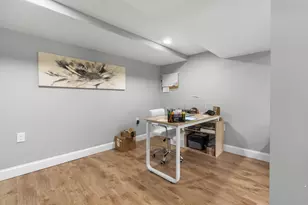 8 Governor Fuller Rd, Billerica, MA 01821 - Photo 25