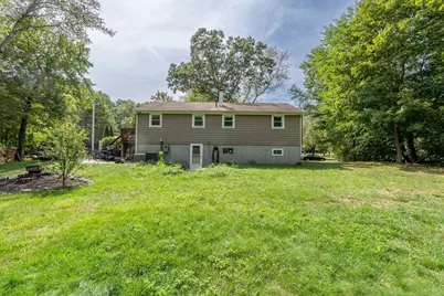 8 Governor Fuller Rd, Billerica, MA 01821 - Photo 7