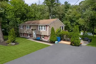 8 Governor Fuller Rd, Billerica, MA 01821 - Photo 3