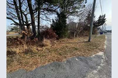 29 Camp St, Wareham, MA 02571 - Photo 1
