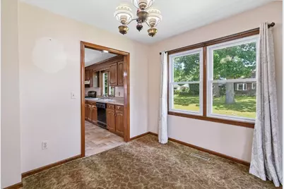 25 Prince Avenue, West Springfield, MA 01089 - Photo 11