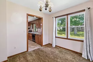 25 Prince Ave, West Springfield, MA 01089 - Photo 11