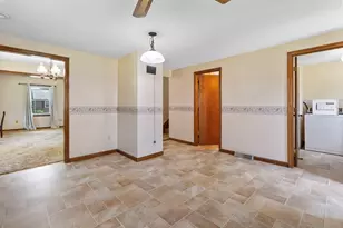 25 Prince Ave, West Springfield, MA 01089 - Photo 17