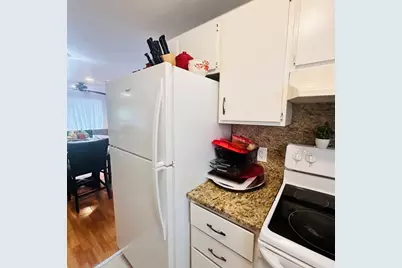 520 High St #7, Clinton, MA 01510 - Photo 9