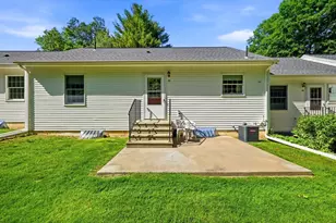 33 Rosewood, Southwick, MA 01077 - Photo 7