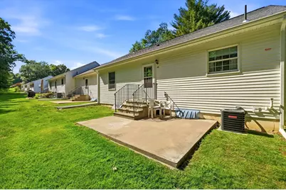 33 Rosewood #33, Southwick, MA 01077 - Photo 9