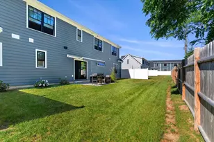 24 Primrose Ln, Ipswich, MA 01938 - Photo 3
