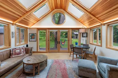183 Park St, Easthampton, MA 01027 - Photo 9