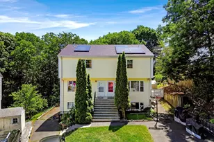 31 Wallace Cir, Malden, MA 02148 - Photo 3