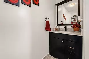 31 Wallace Cir, Malden, MA 02148 - Photo 17