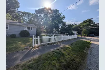 5 Greenleaf Cir, Framingham, MA 01701 - Photo 3