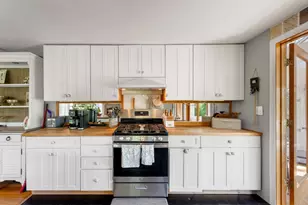 31 Forest Ave, Essex, MA 01929 - Photo 7