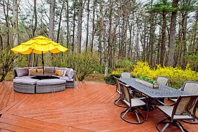 2 Nottingham Dr, Raynham, MA 02767 - Photo 5