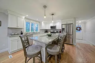 2 Nottingham Dr, Raynham, MA 02767 - Photo 17
