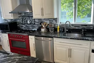 82 West St, Malden, MA 02148 - Photo 19