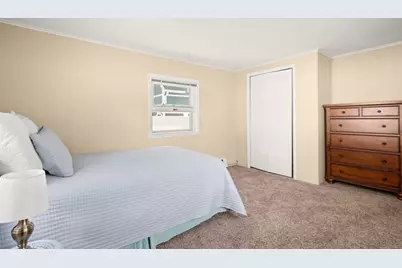 73 Sweetwater St, Saugus, MA 01906 - Photo 13
