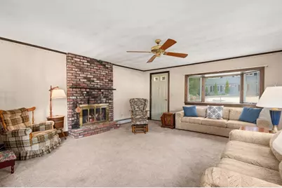 73 Sweetwater St, Saugus, MA 01906 - Photo 3