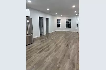 943 County St. #2 Front, Fall River, MA 02723 - Photo 3