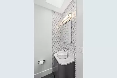 208 Windsor St, Cambridge, MA 02139 - Photo 15