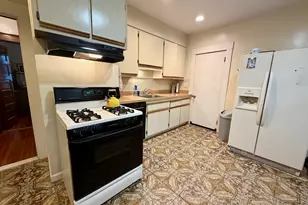 33 Pearl St, Newton, MA 02458 - Photo 11