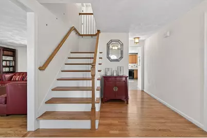 4 Lt Litchfield, Burlington, MA 01803 - Photo 3