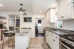 89 West St, Middleborough, MA 02346 - Photo 3