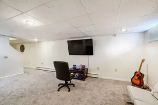 18 Stratford Dr, Dartmouth, MA 02747 - Photo 17