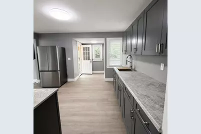 65 Fargo St, Springfield, MA 01119 - Photo 5