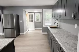 65 Fargo St, Springfield, MA 01119 - Photo 5