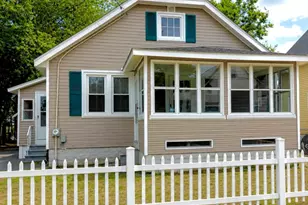 65 Fargo St, Springfield, MA 01119 - Photo 1