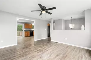 1020 Somerset Ave, Dighton, MA 02764 - Photo 9