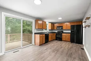 1020 Somerset Ave, Dighton, MA 02764 - Photo 11
