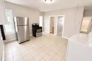 71 Maywood, Worcester, MA 01603 - Photo 3