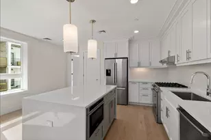 301 Border St, Boston, MA 02128 - Photo 5