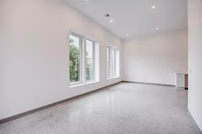80 Middlesex St #105, Lowell, MA 01852 - Photo 5