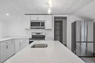 47 Railroad Ave, Rowley, MA 01969 - Photo 9